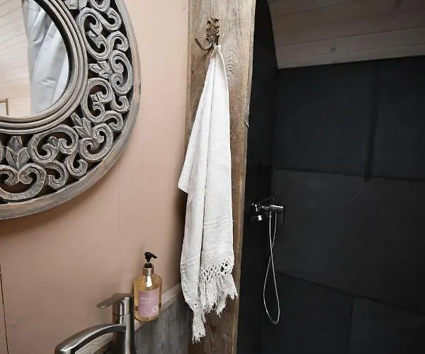 Leopold Der Lamahuetewagen Holiday home Oberndorf an der Melk